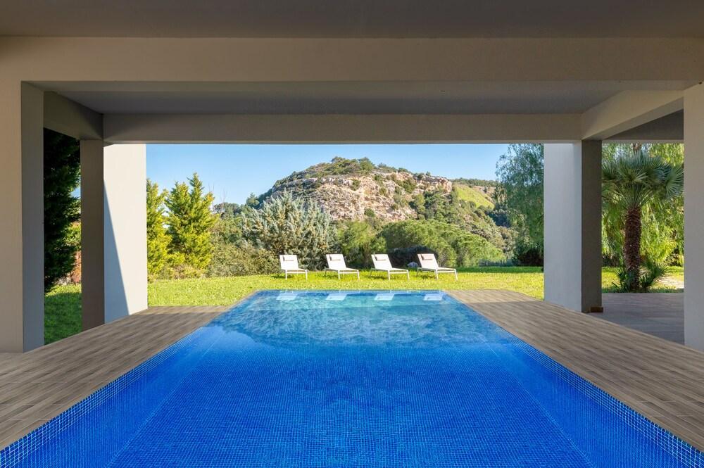 Ixian Hilltop Villa Ялиссос Экстерьер фото